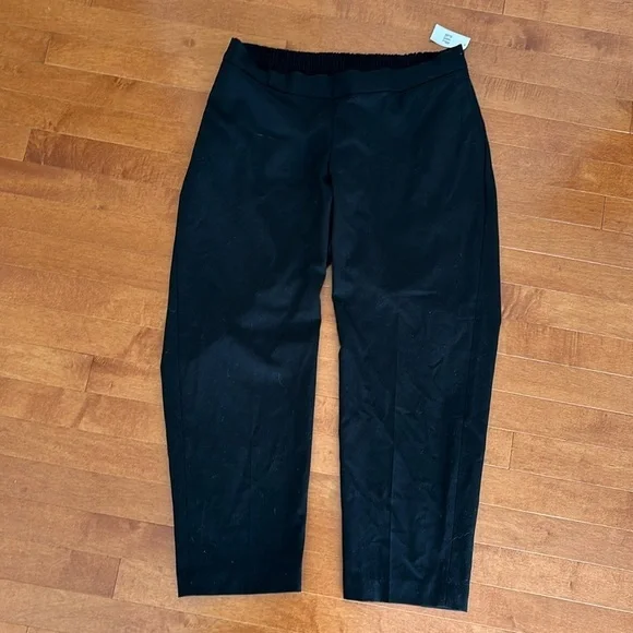 Never Worn GAP Maternity Under Belly Black Pant - Picture 1 of 5